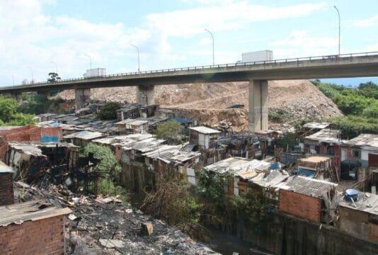 Projeto de Lei 1195/23 - Censo de Déficit Habitacional