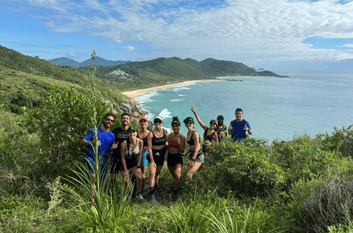 Corredores em prova de corrida ecológica