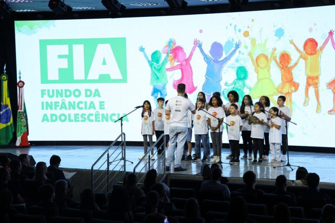 Fundo da Infância e Adolescência de SC - Projetos Sociais