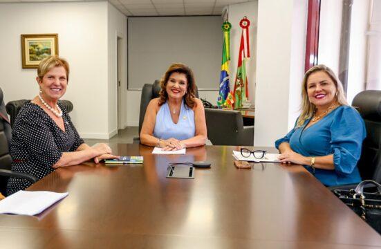 Edital de Chamada Pública para Plano de Políticas para Mulheres em Santa Catarina