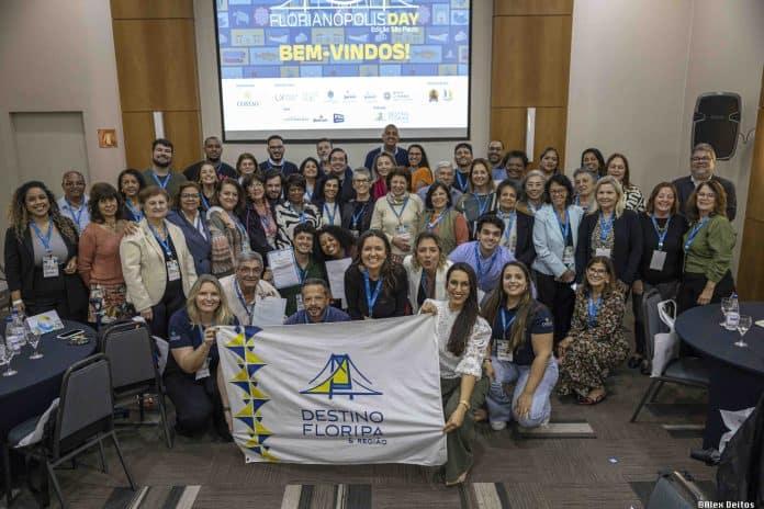 Evento Florianópolis Day reunindo empresas de turismo em São Paulo