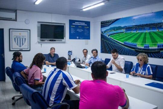 Sócios e gestores do Avaí no Papo com a Gestão