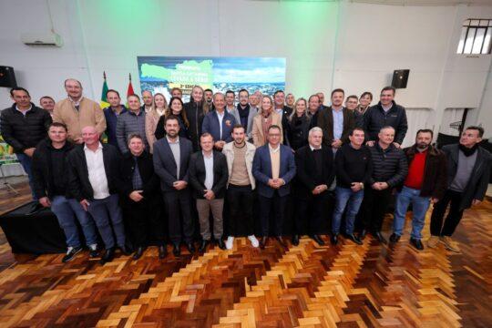 Governador Jorginho Mello apresenta realizações e entrega obras na região da Amerios