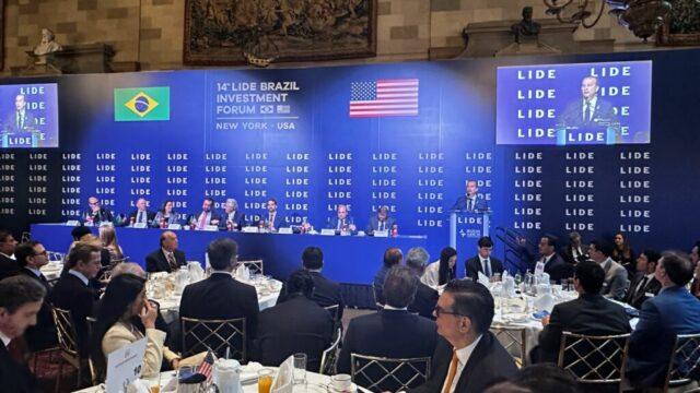 Governador de Santa Catarina em reunião nos Estados Unidos