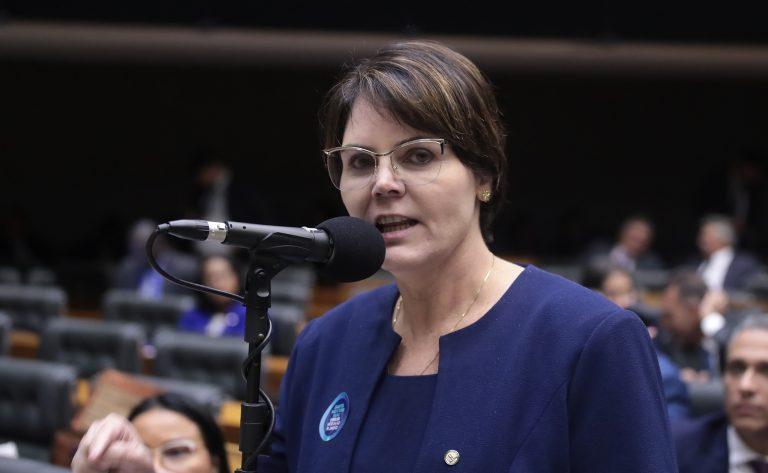 Imagem representativa de investigação de fraudes no INSS