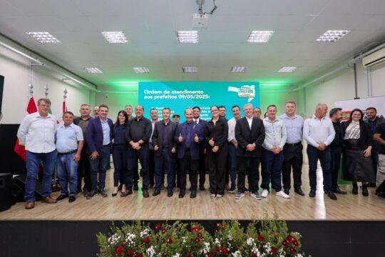 Governador Jorginho Mello apresentando investimentos nas regiões da Amplasc e da Amurc em Curitibanos