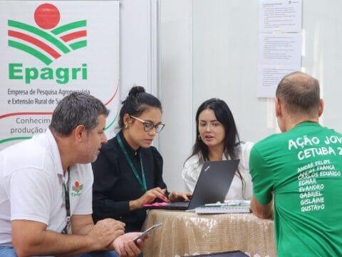 Equipe da Jornada da Cultura da Inovação apresentando propostas inovadoras