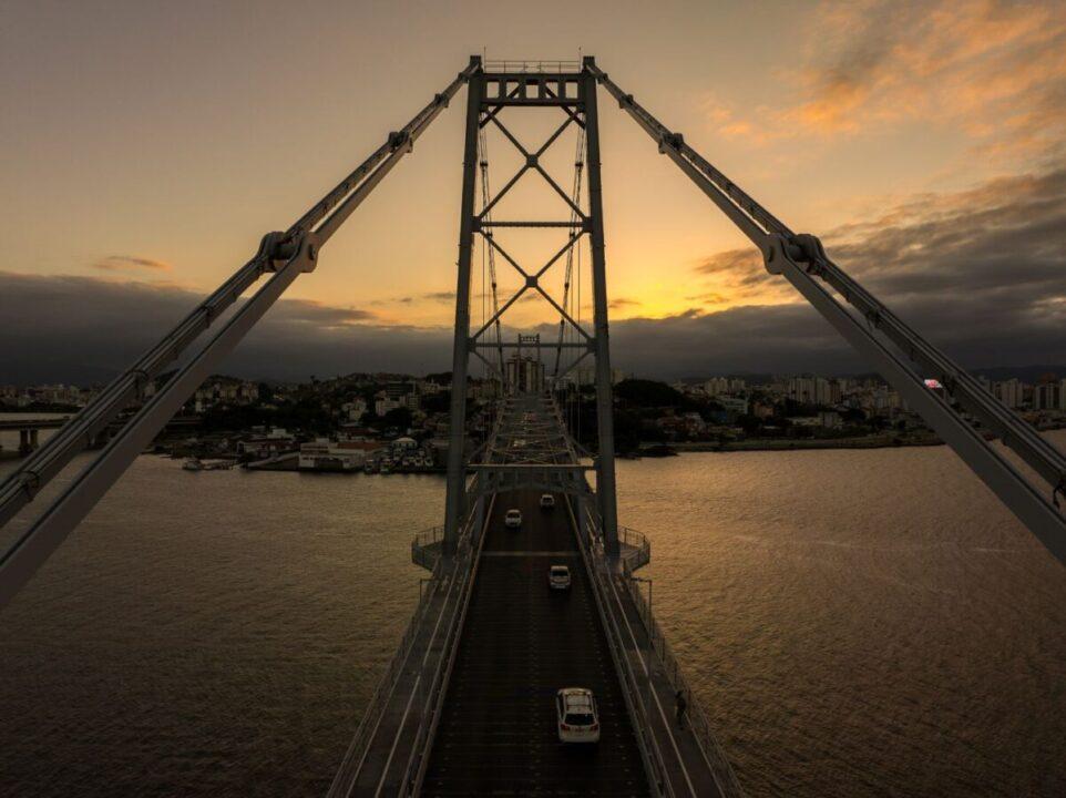 Ponte Hercílio Luz - interdição programada para manutenção