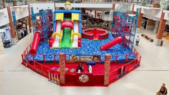 Imagem do Parque Temático 'Pinóquio e Amigos' no Floripa Shopping