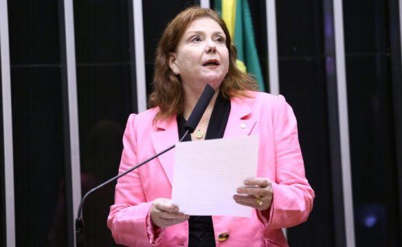 Gestante realizando teste de sífilis