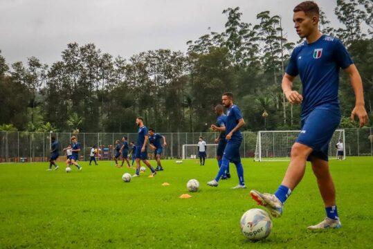 Blumenau Esporte Clube - Preparação e Expectativas