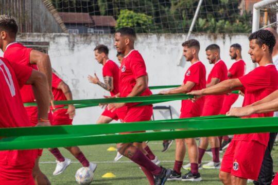 Equipe de futebol do Juventus se preparando para o Catarinense Sicoob Série B 2025