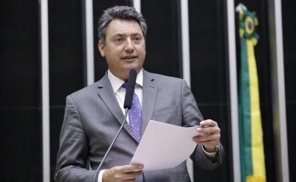 Imagem ilustrativa de projetos de lei relacionados a isenção de Imposto de Renda na troca de imóvel residencial