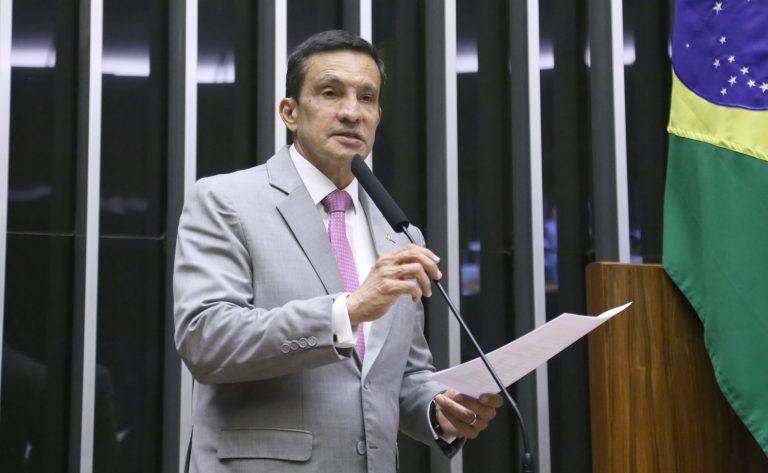 Imagem representativa do Projeto de Lei 1846/25 sobre descontos em aposentadorias