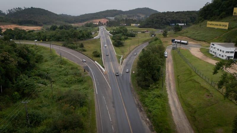 Representantes da Alesc, Anatel e governo discutem disponibilidade de sinal de internet