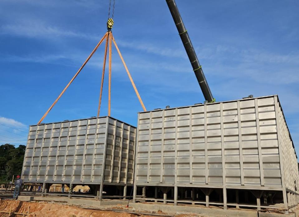 Tanques flocodecantadores em construção na Estação de Tratamento de Água de Biguaçu