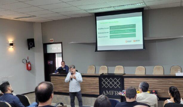 Fiscais do Procon recebem treinamento
