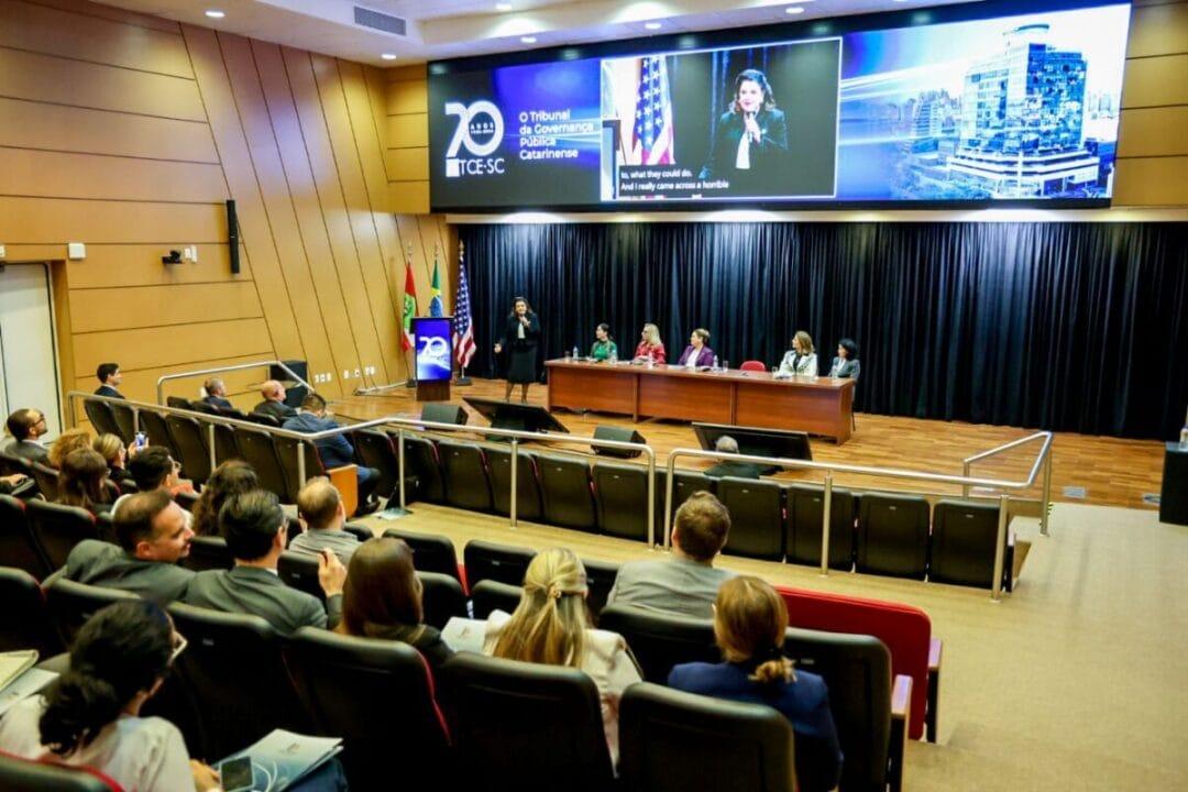 Vice-governadora Marilisa Boehm durante evento em SC