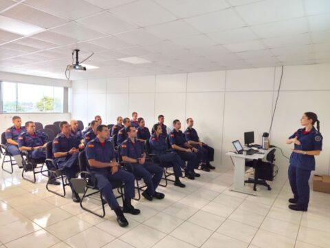 Cadetes do CFO visitam o 14º Batalhão de Bombeiros Militar em Xanxerê