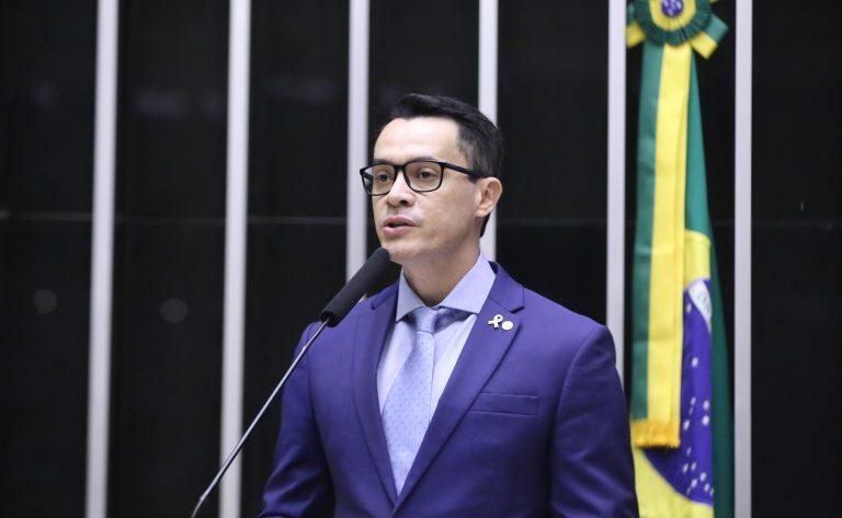 Imagem representativa de pessoas com deficiência tendo acesso à terapia com canabidiol