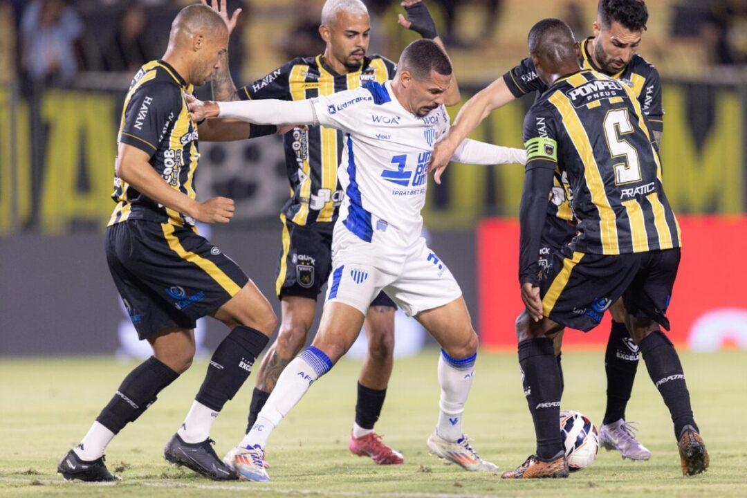 Em campo - Avaí vs Volta Redonda