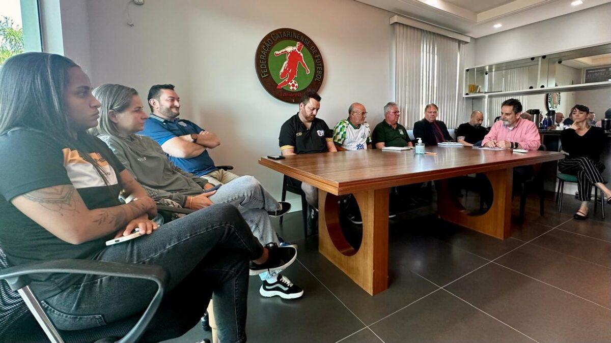 Competição de Futebol Feminino em Santa Catarina