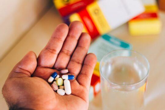 Comissão de Saúde - Audiência sobre automedicação