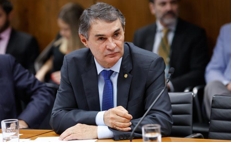 Projeto de Lei 4477/24 - Possibilidade de contratação de recém-formados como estagiários