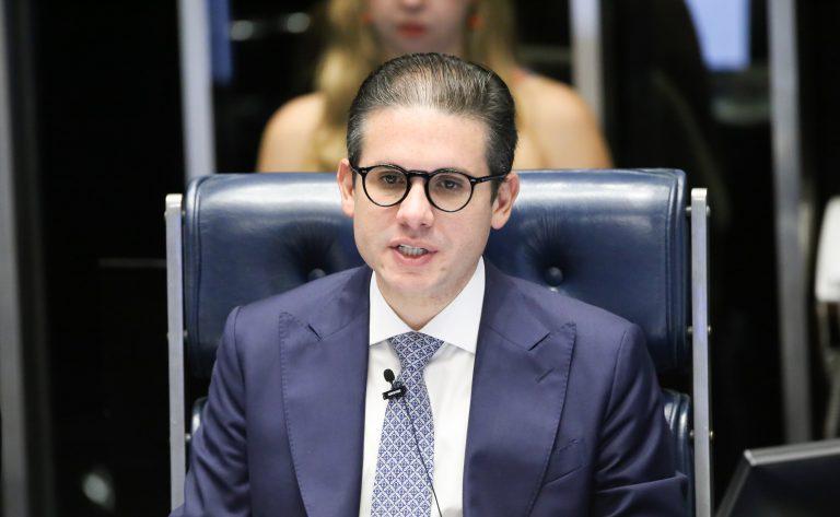 Presidente da Câmara Hugo Motta e deputada Carla Zambelli