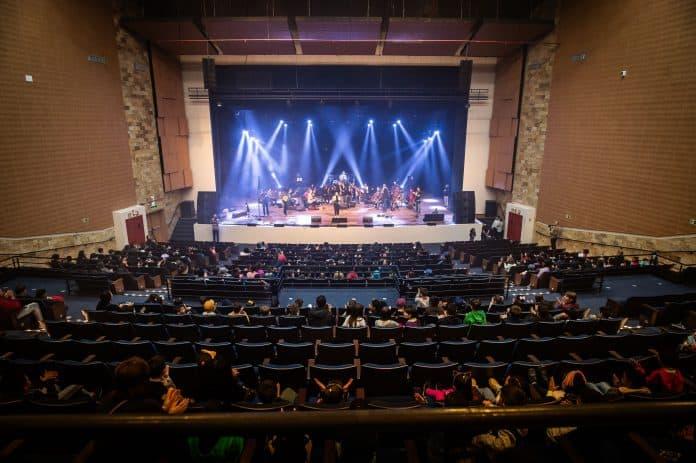 Estudantes da Rede Pública no Teatro Ademir Rosa