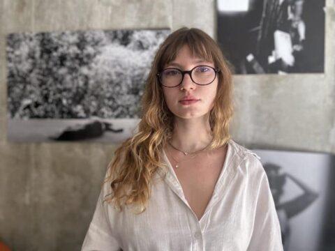 Exposição de fotoperformance Ensaio Sobre o Delírio por Laís Mazzucco