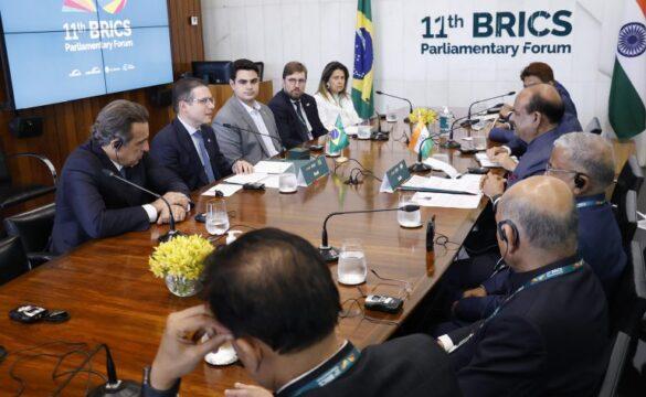 Hugo Motta em encontros com representantes do Irã e Índia