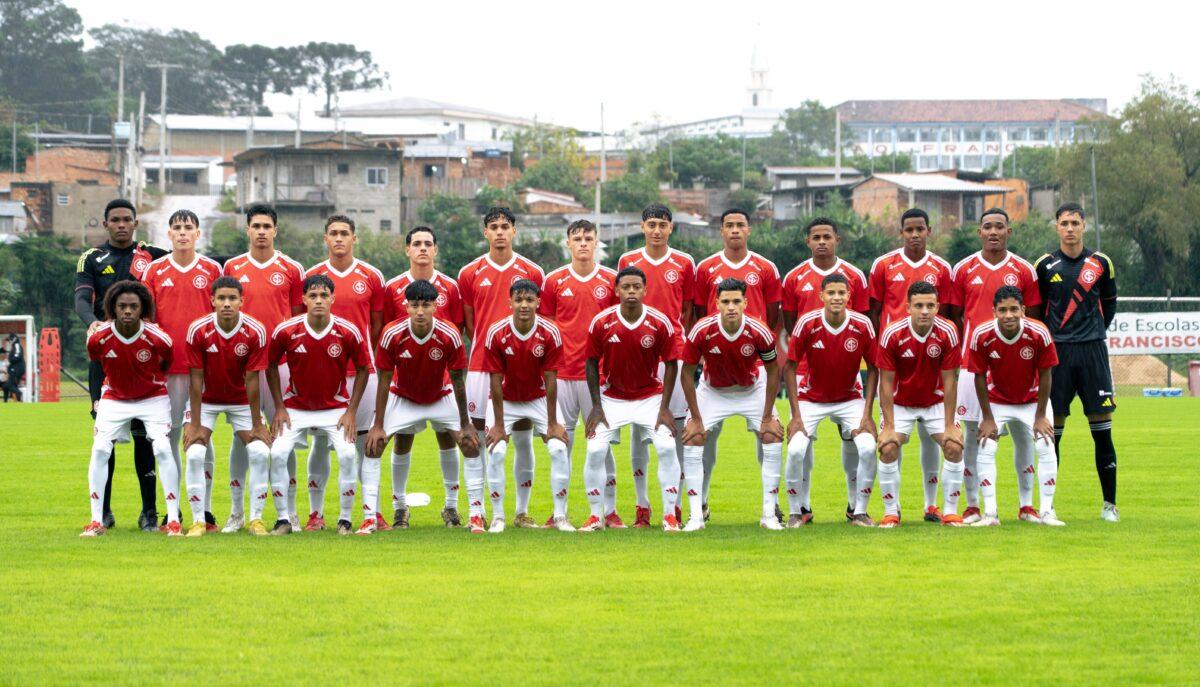 Imagem da partida entre Internacional Sub-17 e Gramadense
