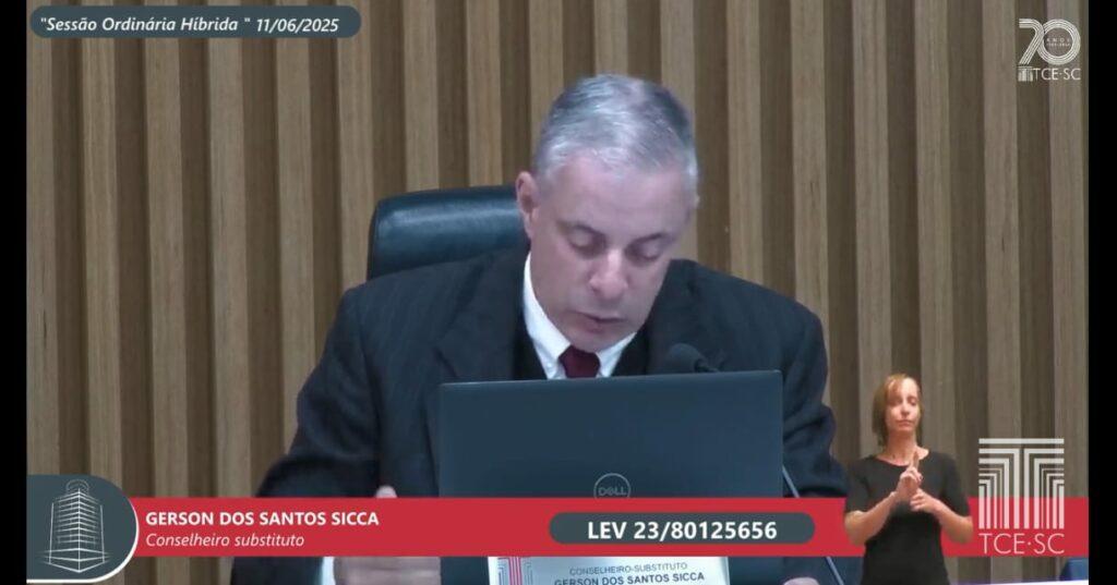 Controle governamental programa de bolsas SC