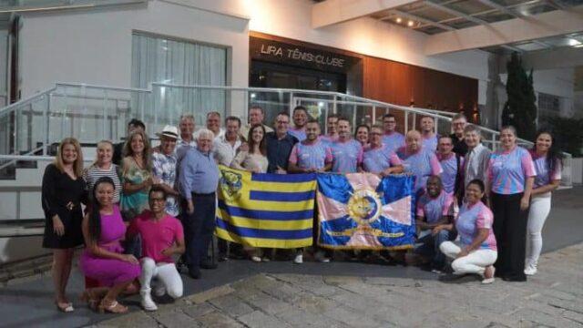 Salão principal do Lira Tênis Clube decorado para o lançamento do samba enredo