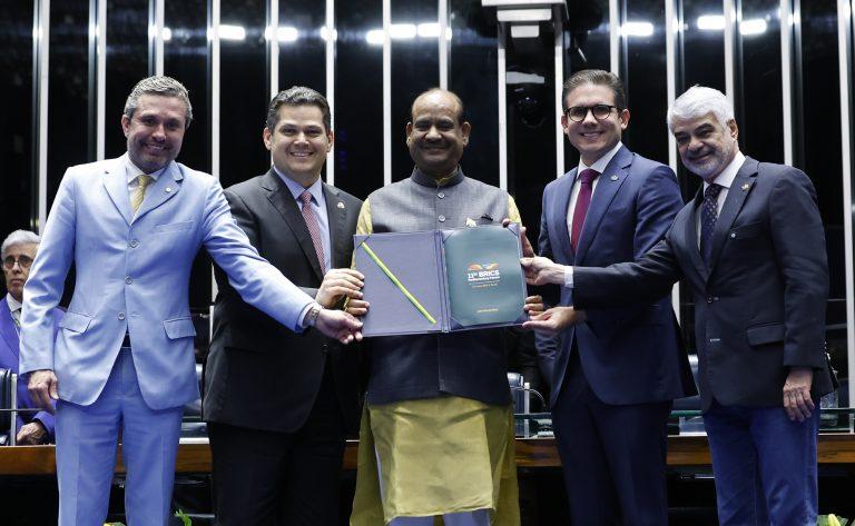 Parlamentares do BRICS em reunião
