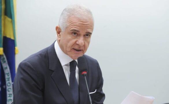 Imagem ilustrativa de grandes empresas pagando pequenos fornecedores em 30 dias