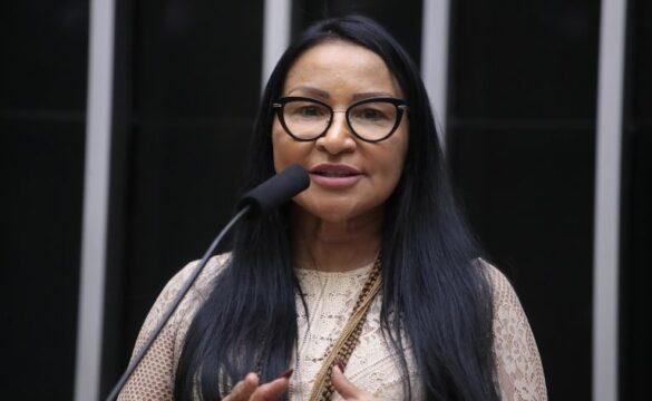 Imagem representativa do projeto de lei que proíbe o monitoramento de cidadãos sem autorização judicial