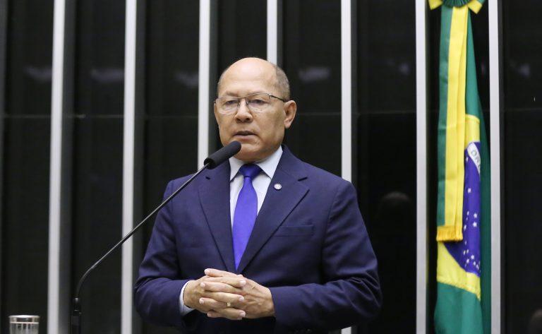 Protesto contra aumento do IOF
