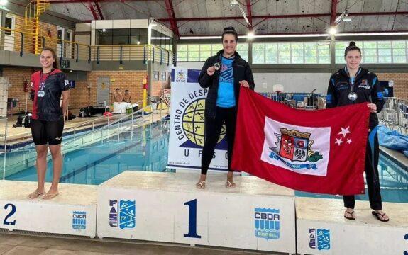 Atletas de São José conquistando medalhas