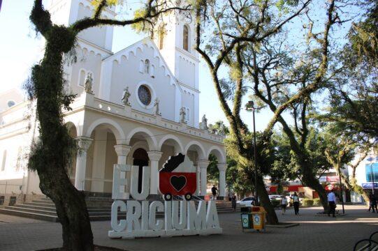 Balcão de Empregos na Praça Nereu Ramos