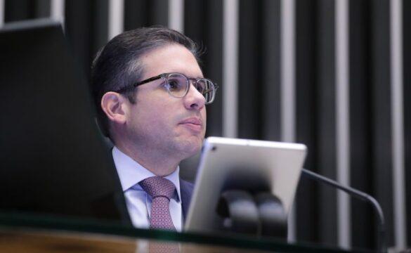 Imagem ilustrativa da Câmara dos Deputados durante discussão da PEC 66/23