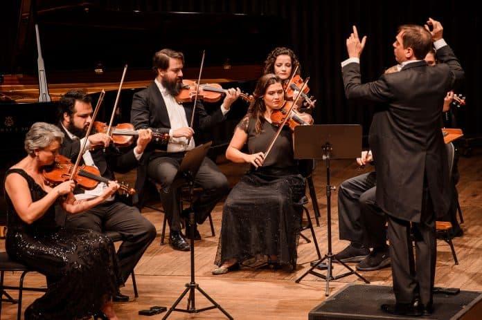 Poster do Concerto Clássico com Marcelo Thys e a Camerata Florianópolis