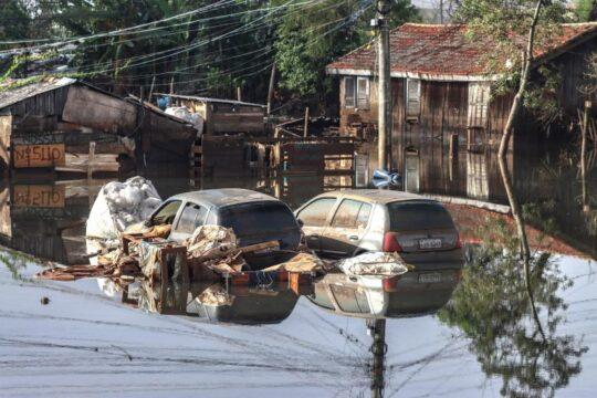 Reconstrução pós-enchentes