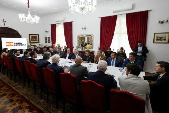 Governadores dos estados de SC, RS, PR e MS em reunião sobre Ferrosul