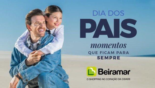 Pai e filha na praia