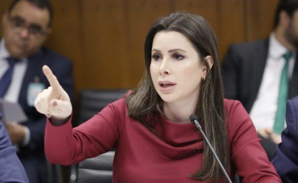 Ilustração de justiça para indenização de vítimas de crimes violentos