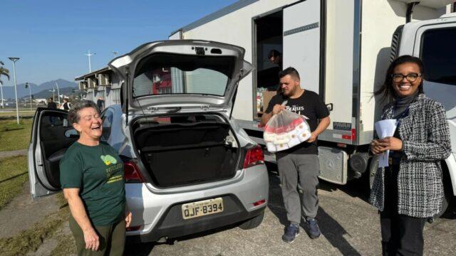 Imagem representativa dos kits lanches mensais distribuídos para idosos em São José