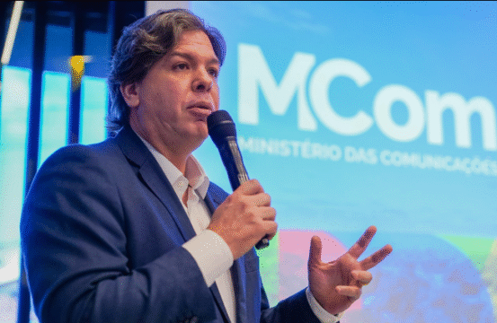 Ministro das Comunicações Frederico de Siqueira Filho na audiência sobre regulamentação das redes sociais na Câmara dos Deputados