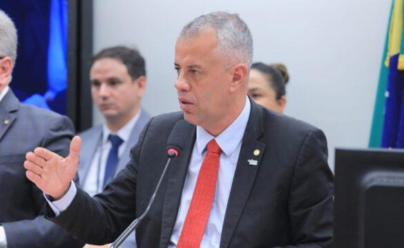 Câmera inteligente detectando suspeito